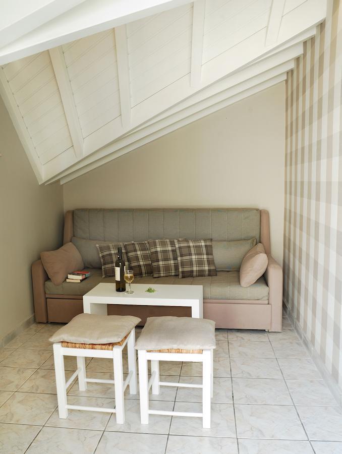 Ariadnes Holiday Accommodation Apidias Lakos Quarto foto
