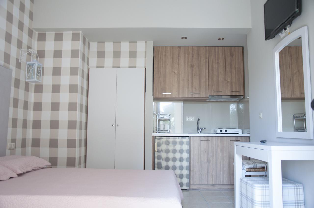 Ariadnes Holiday Accommodation Apidias Lakos Quarto foto
